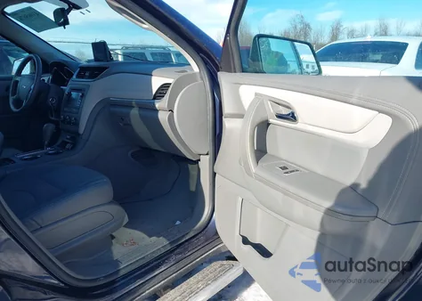 2017 Chevrolet Traverse Ls из США, поврежденный, VIN 1GNKVFKD2HJ202431